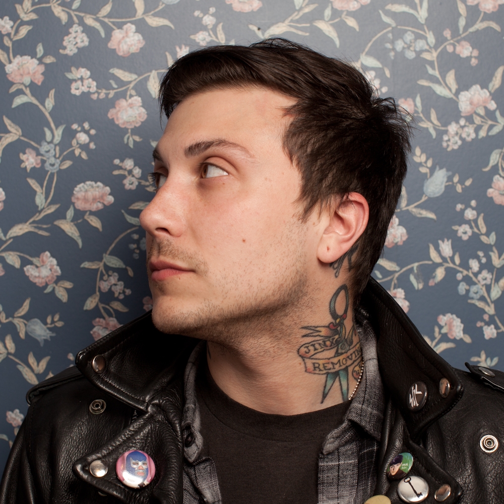 Frank Iero 2010 - How Tall Is Frank Iero? My Chemical Romance Guitarist’s Stature