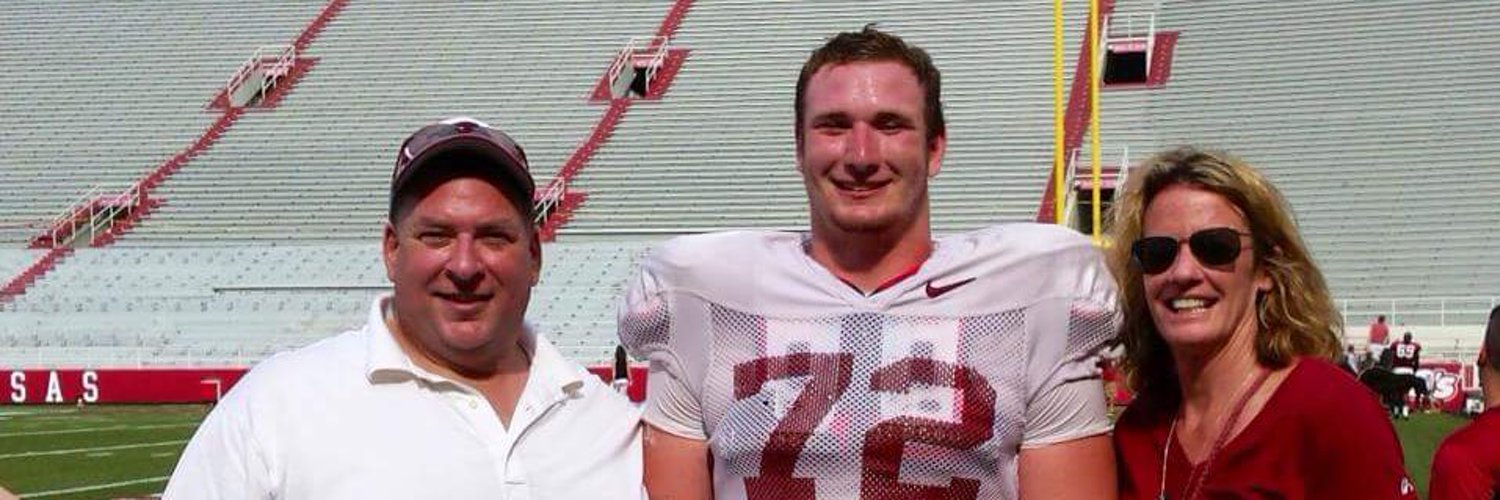 Frank Ragnow (@KNARFWONGAR) / Twitter - How Old Is Frank Ragnow in 2025?