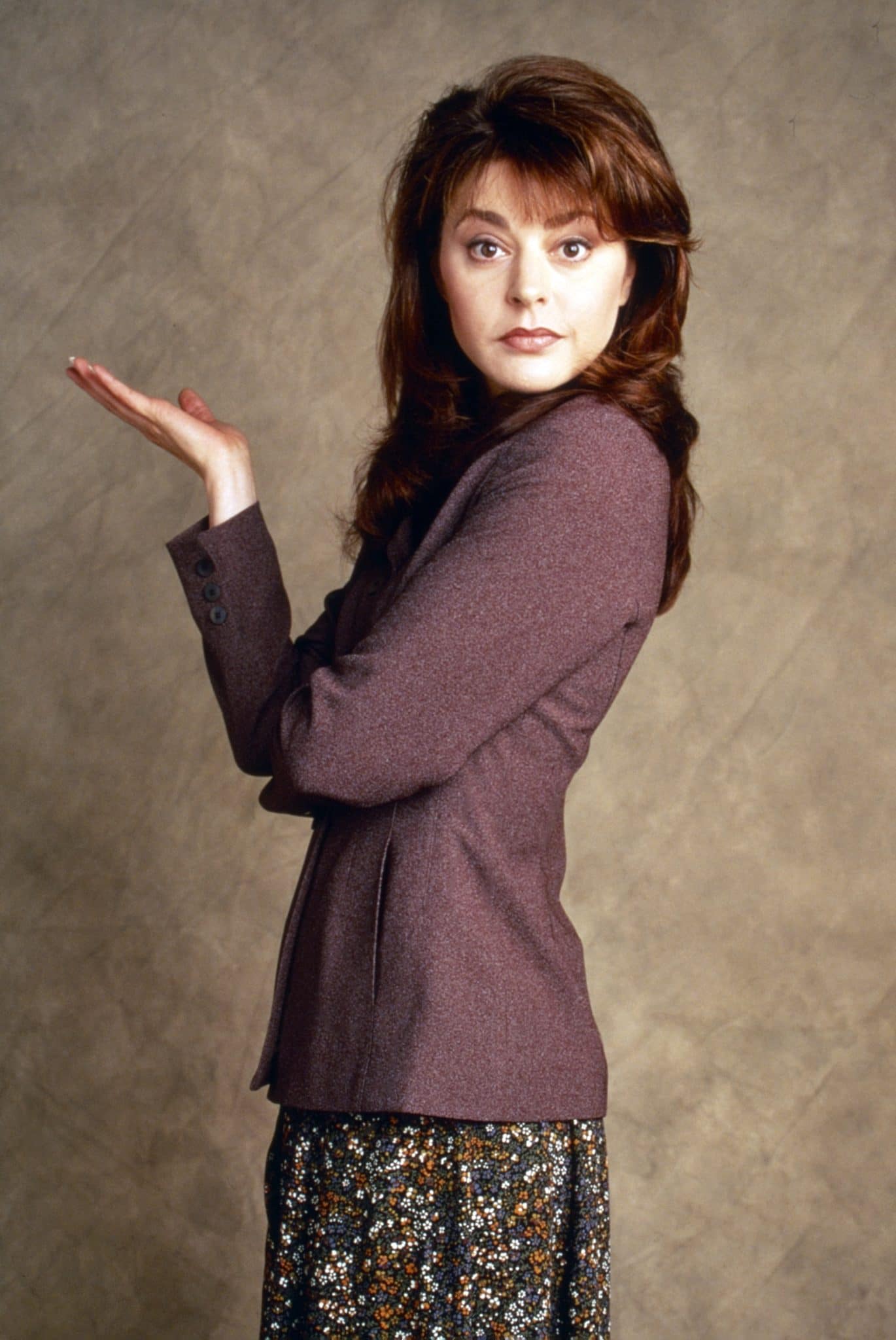 'Frasier' Star Jane Leeves Is Now 60 And Plays A Doctor On Television - How Tall Is Jane Leeves: Frasier Star’s Poise and Grace