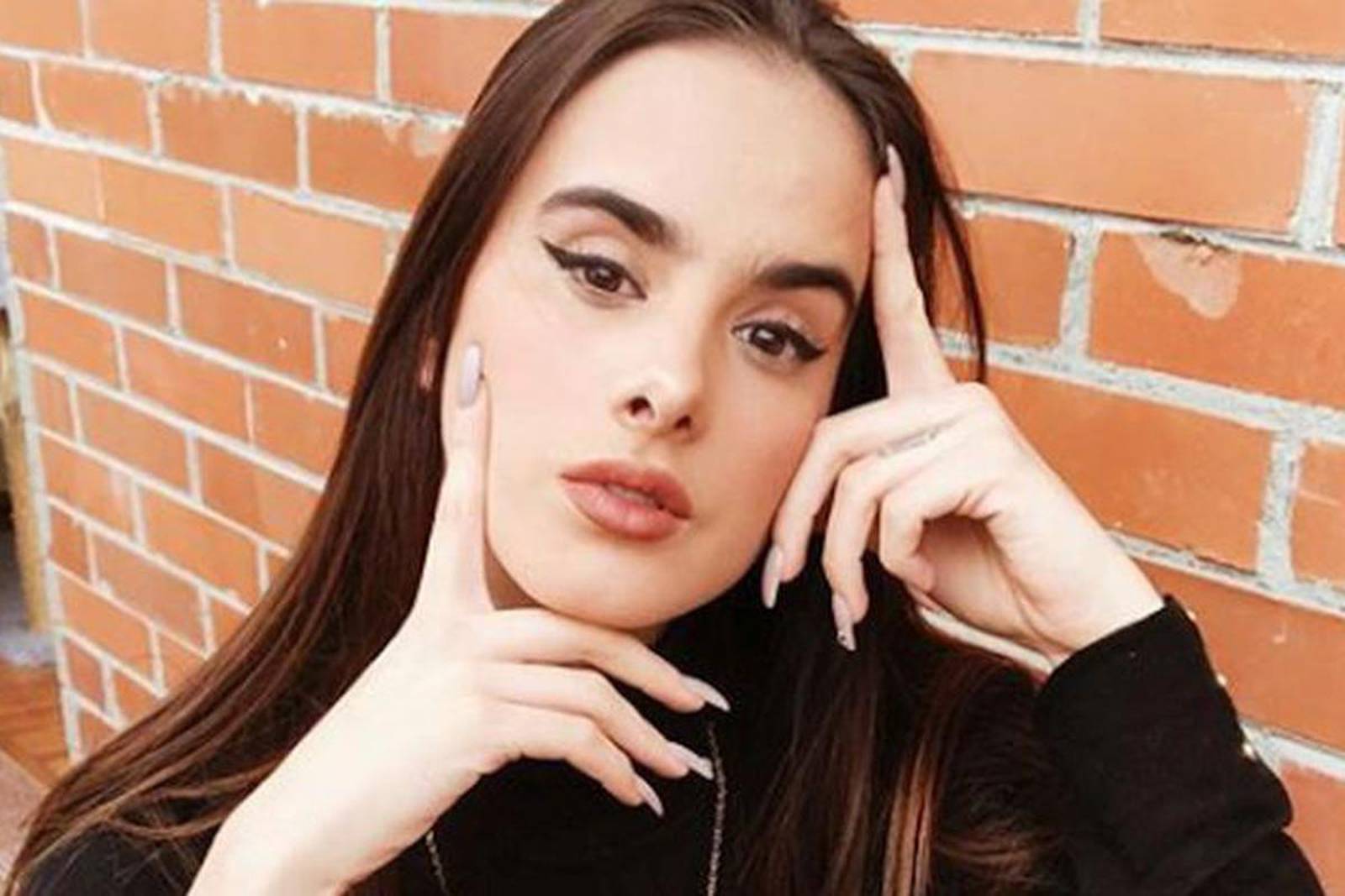 Gala Montes Height – Petite or Powerfully Tall?