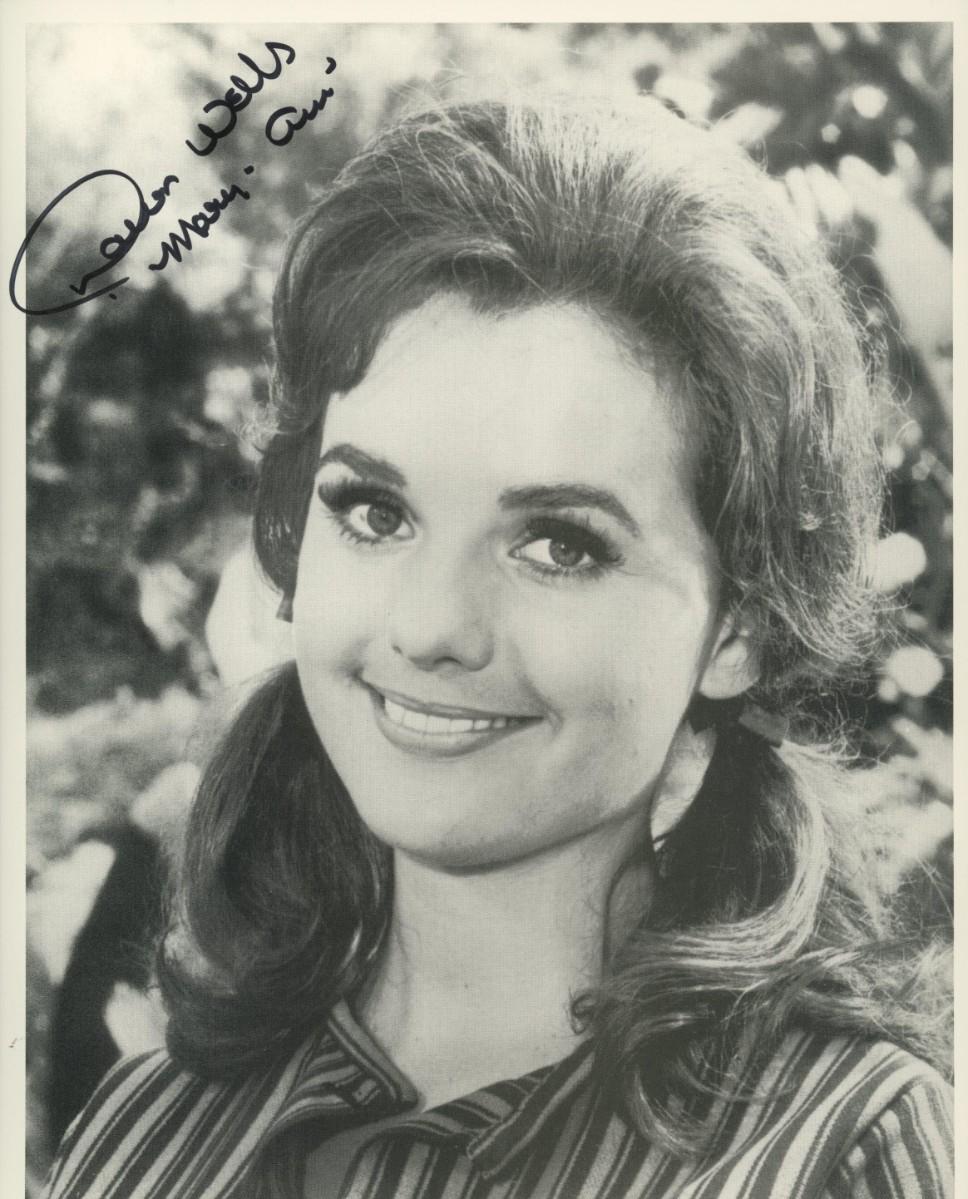 Gilligan's Island Dawn Wells signed photo | EstateSales.org - How Tall Was Dawn Wells: Gilligan’s Island Star’s Enduring Charm