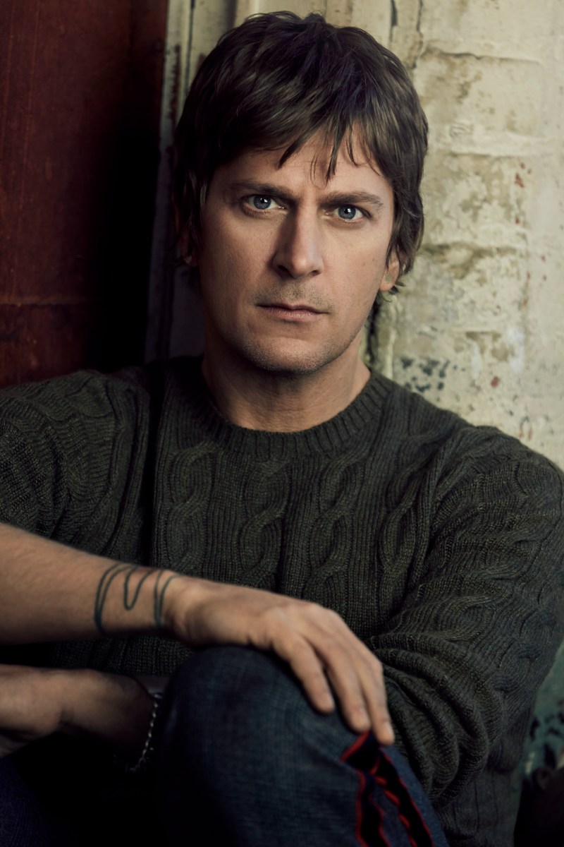 Glasse Factory - Rob Thomas Announces One-Night Benefit Show With - Rob Thomas Net Worth: How Much Is The Matchbox Twenty Frontman Worth?