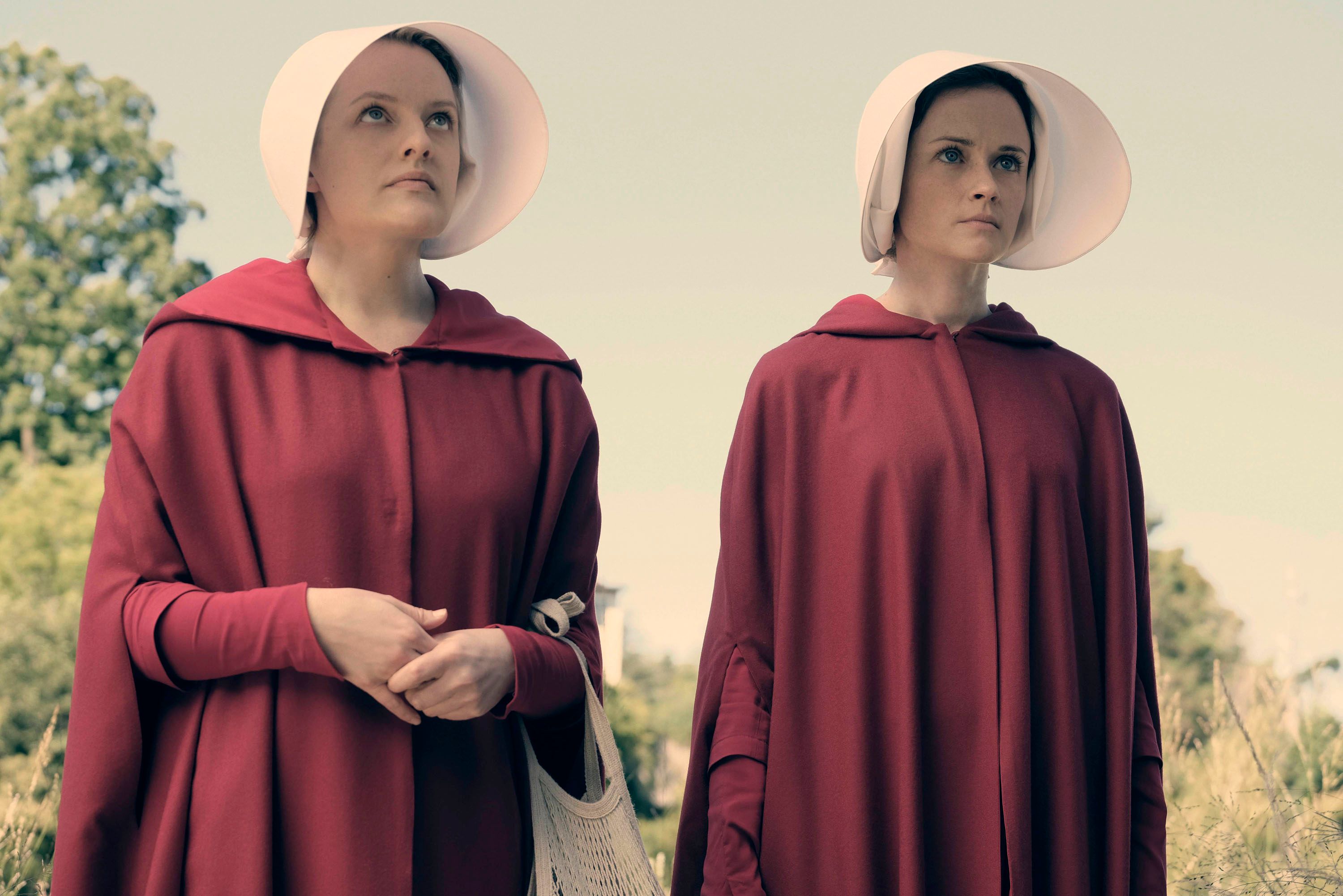 Handmaid's Tale: Elisabeth Moss on Hulu’s Dark Timely Series | Collider - Was Elisabeth Moss Pregnant During The Handmaid's Tale Season 6?