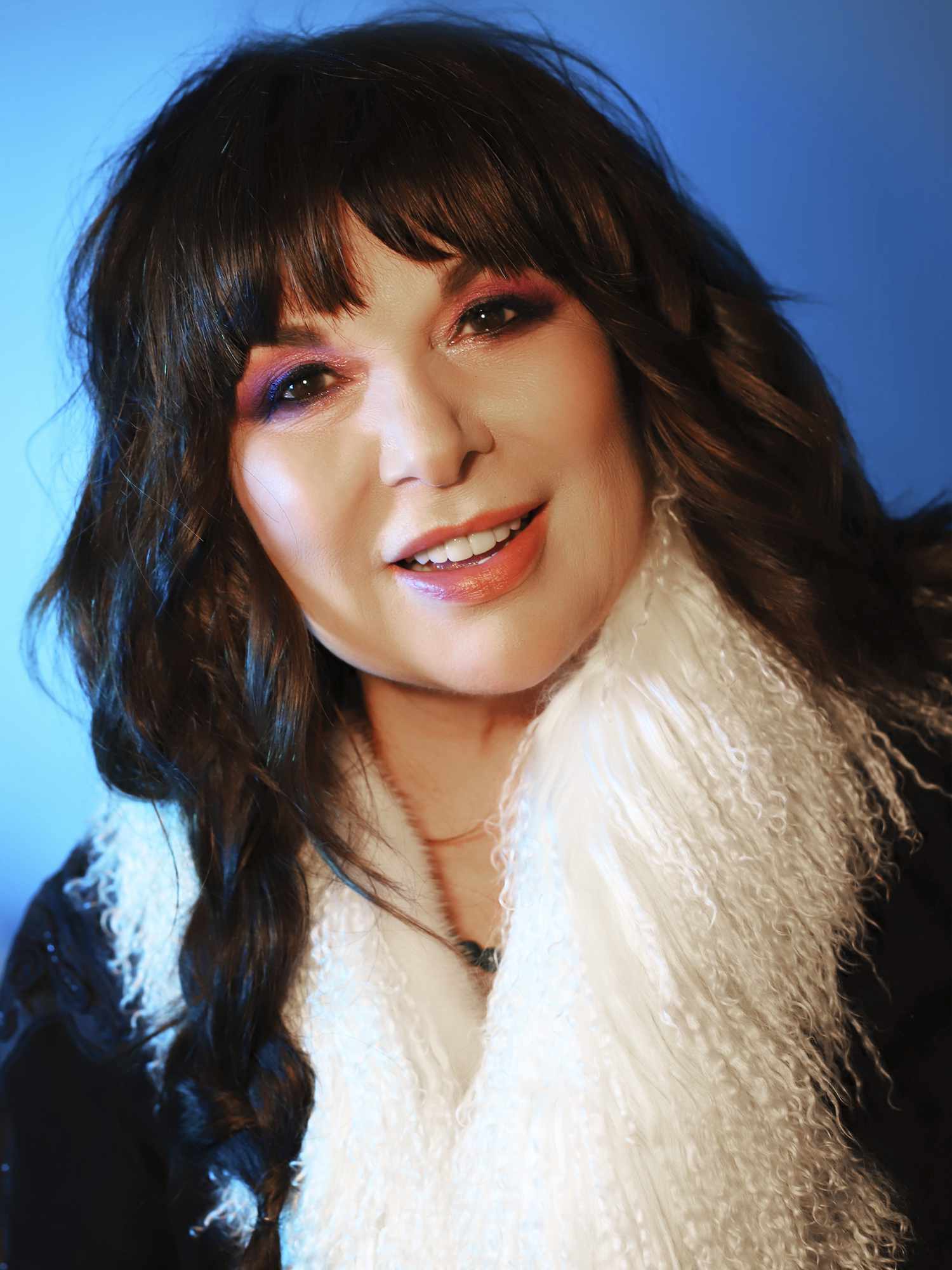 Heart's Ann Wilson Prepares for Solo Moment, Clears Nancy Feud Rumors - How Tall Is Ann Wilson? Heart’s Lead Singer Stands Tall
