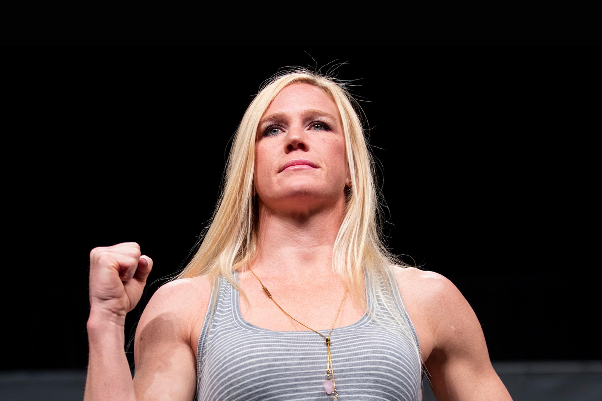 Holly Holm - emsekflol.com - Holly Holm Kicks High & Looks Hot: Sexy Fighter Photos