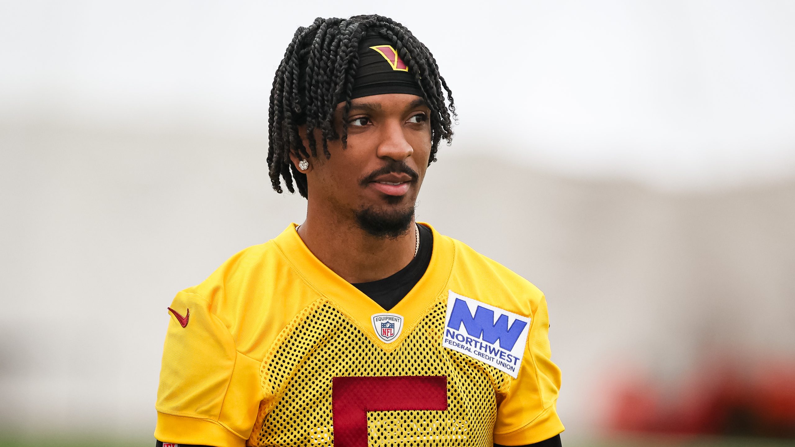 How Old Is Jayden Daniels - How Old Is Jayden Daniels: NFL Rookie’s Youthful Energy