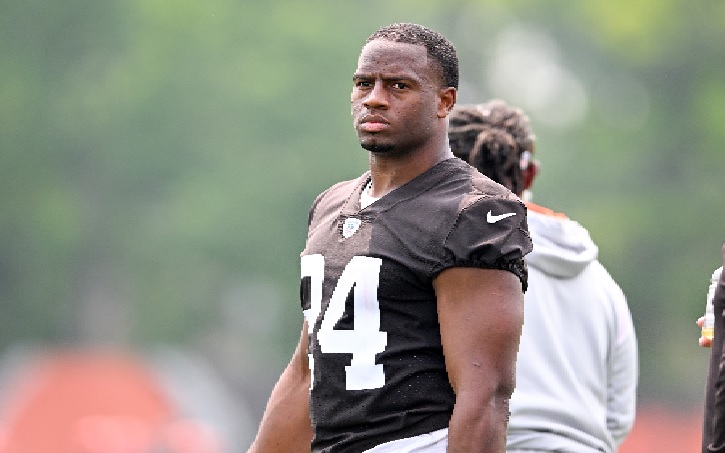 How Old Is Nick Chubb? – Inside the NFL Powerhouse’s Age