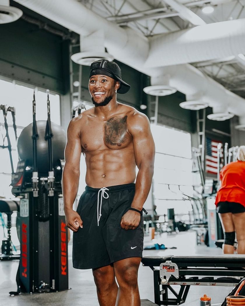 How old is Saquon Barkley? | Saquon Barkley's Age Revealed - How Tall Is Saquon Barkley: The NFL Star’s Athletic Build