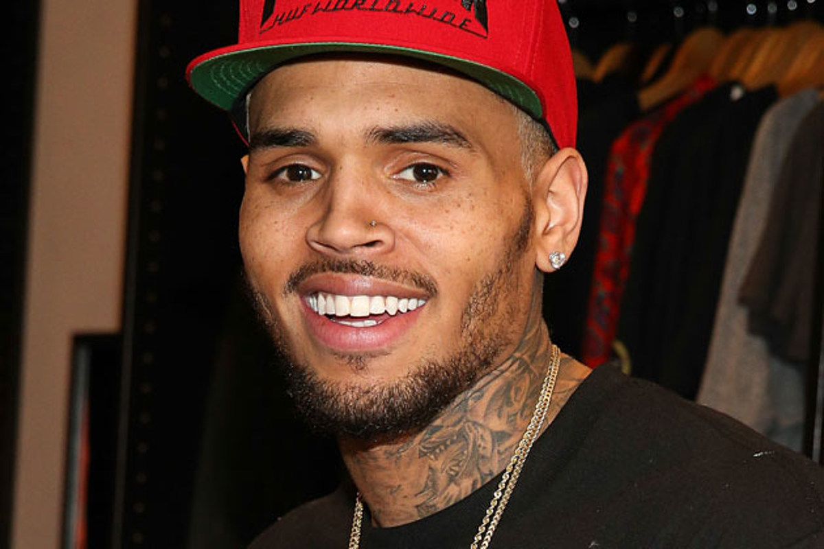 How Tall Is Chris Brown: The R&B Icon’s Athletic Build