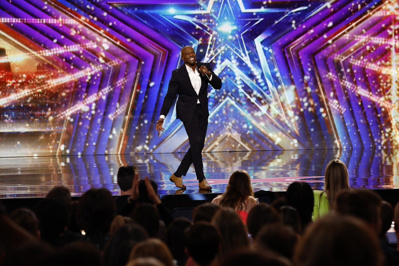 How tall is Terry Crews? - How Tall Is Terry Crews: The Actor and Former NFL Player’s Imposing Height
