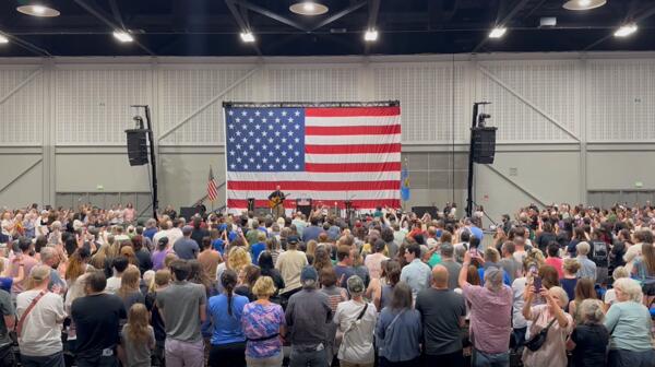 Hundreds gather for Bernie Sanders' "Fighting Oligarchy" tour stop in - Bernie Sanders Net Worth – What the Senator Is Really Worth