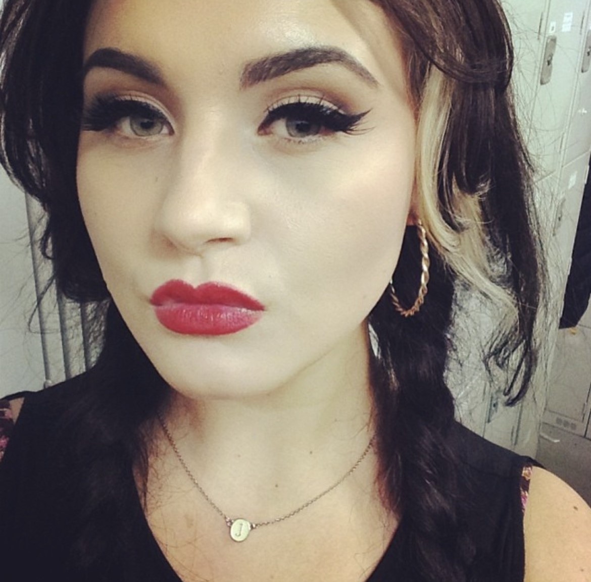Inside the glamification of £1m beauty mogul Jamie Genevieve from - Jamie Genevieve: Sexy Pics of the Beauty Queen Turning Heads
