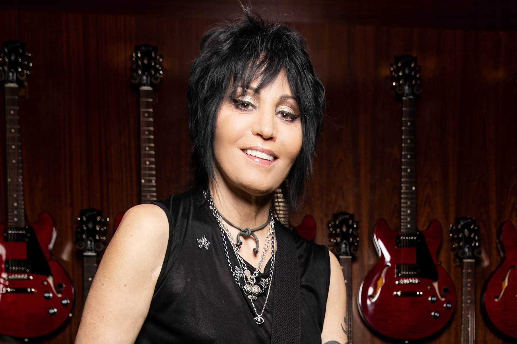 Is Joan Jett Married? Her Bio, Birthday, Age, Husband, Parents - How Old Is Joan Jett? Rock Legend's Age & Timeless Cool