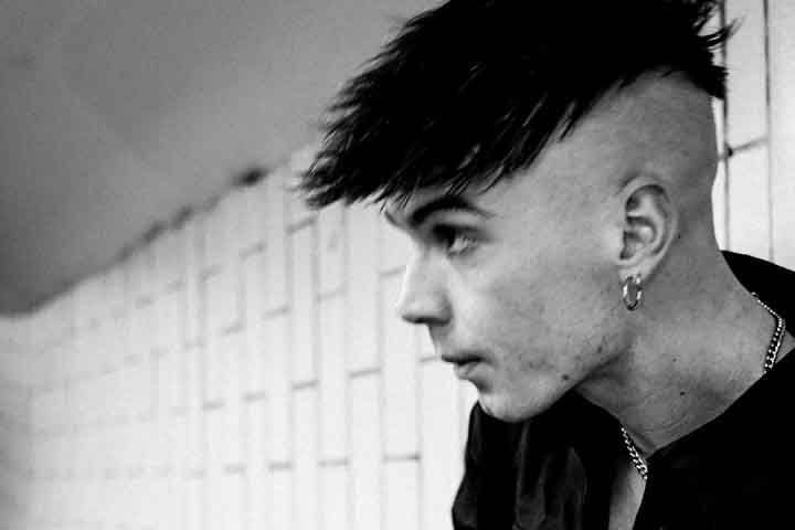 Is Ren Gill Single? Explore His Biography Details, Parents, & Net Worth - Ren Gill's Height Uncovered: How Tall Is The Viral Musician?
