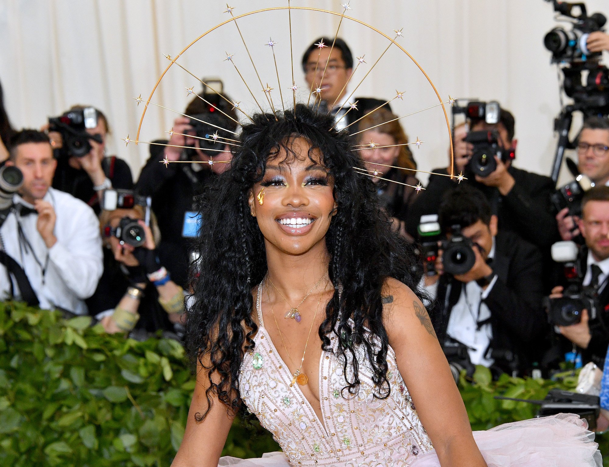 Is SZA Single? - Who Is SZA Dating? Fans Are Buzzing About Her Relationship Status