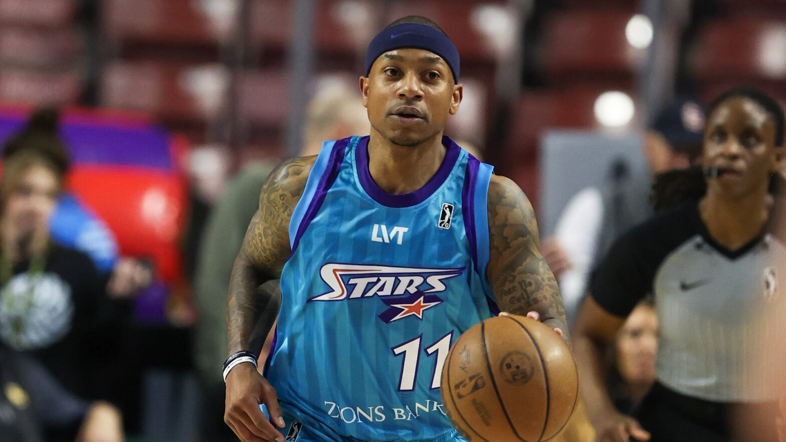Isaiah Thomas drops 32 points in debut with SLC Stars - How Tall Is Isaiah Thomas? – Short but Mighty NBA Star Profiled