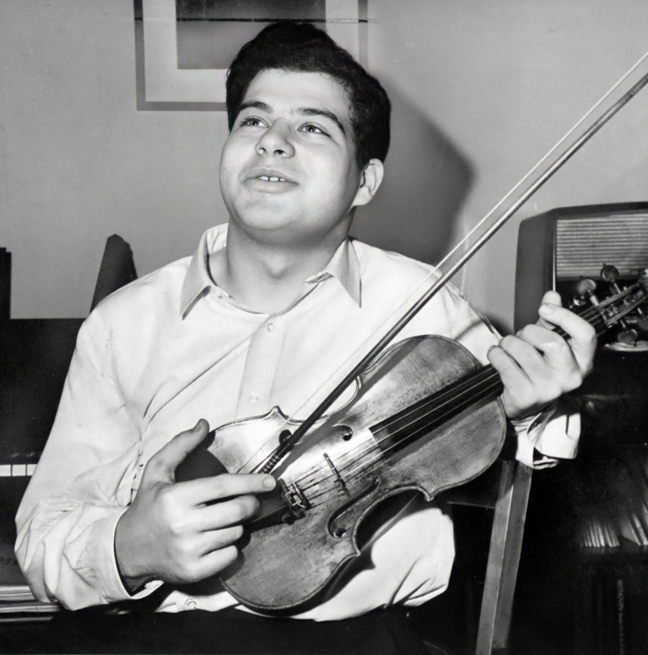 ITZHAK PERLMAN. VIOLONISTE ISRAELIEN. - Who Is Itzhak Ezratti’s Wife? A Look Inside the Developer’s Family Life