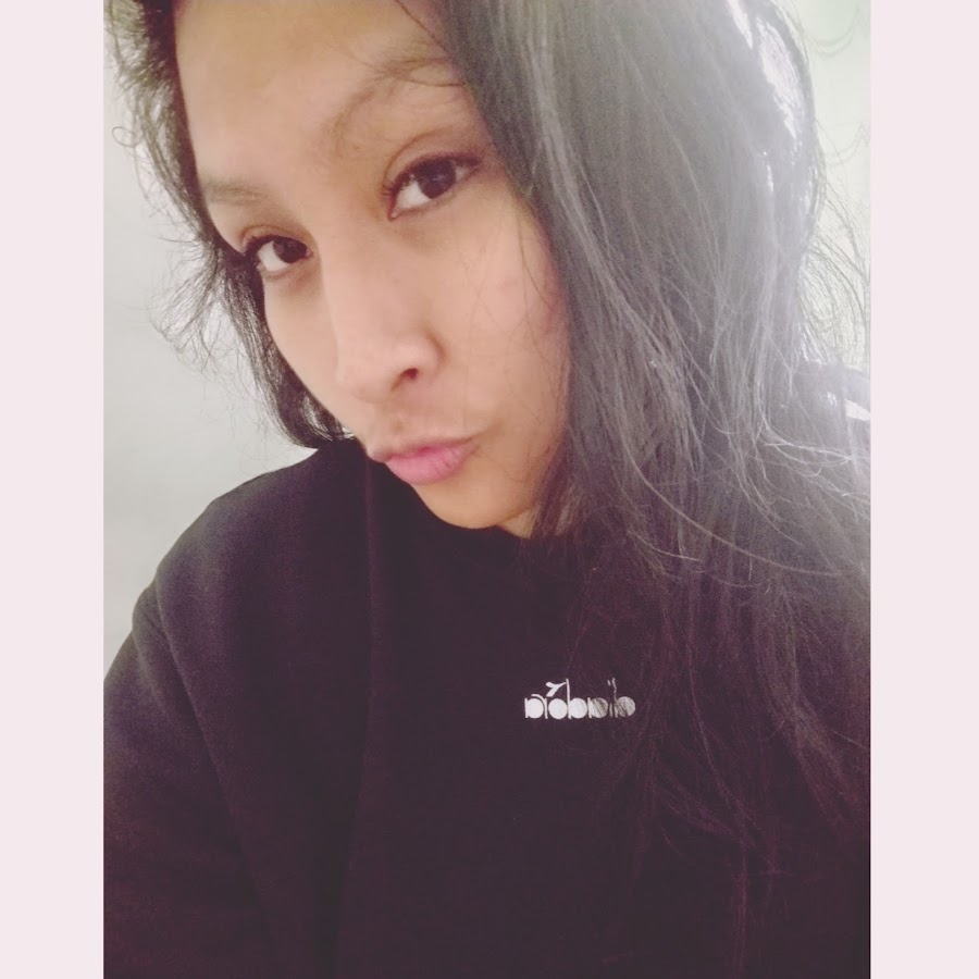 Jasmin Montalvo: Sexy Pics of the TikTok Queen with Confidence