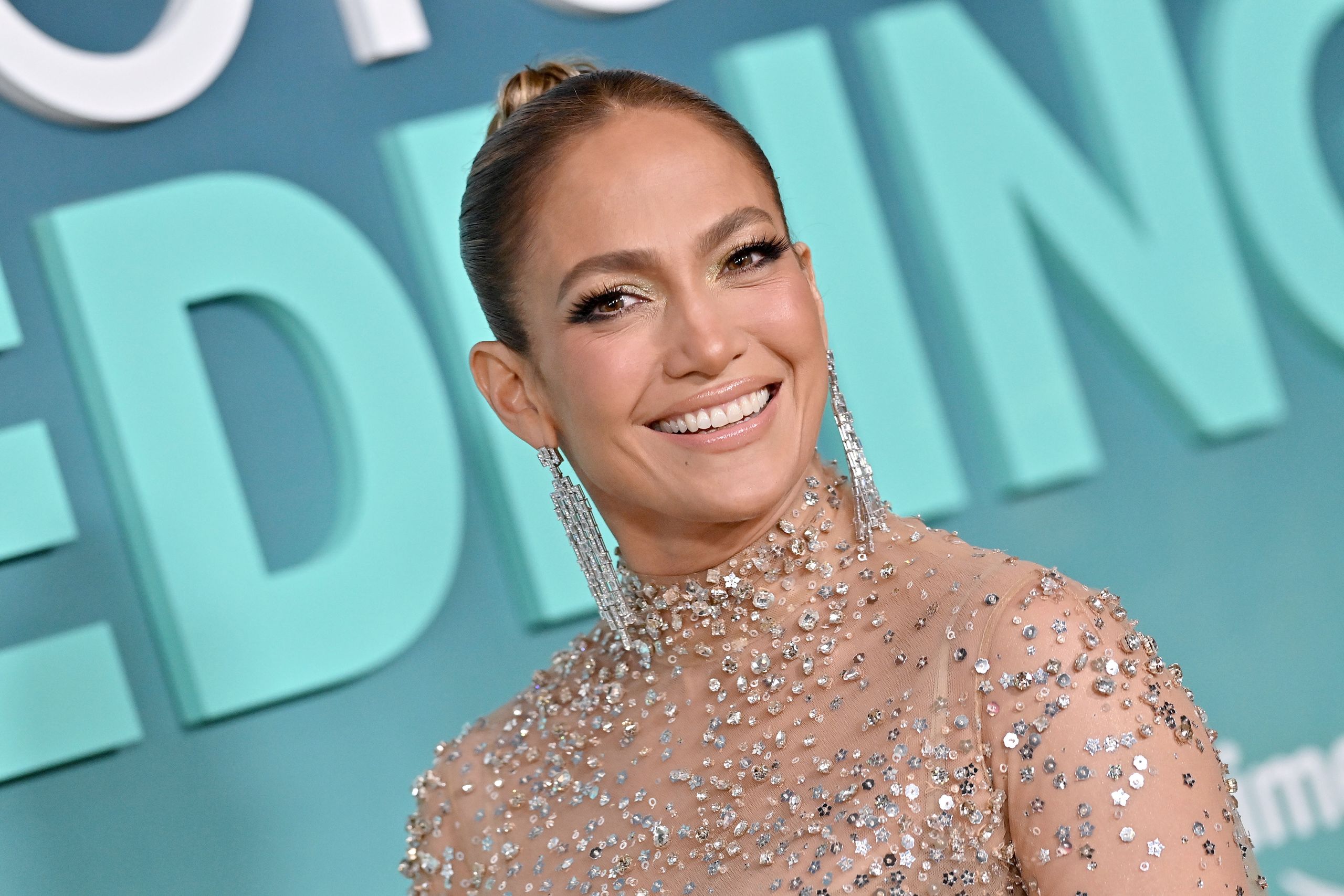 Jennifer Lopez Revealed a New Chocolate Brown Hair Color | Glamour - Who Is Jennifer Lopez Dating Now? J.Lo's Latest Relationship Update