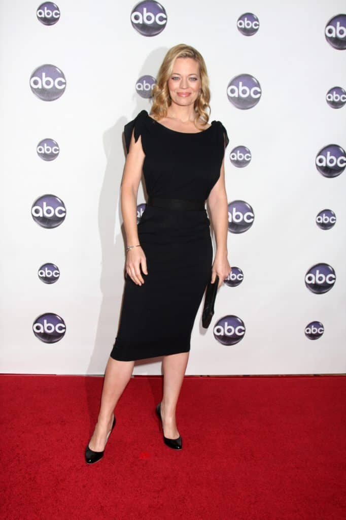 How Tall Is Jeri Ryan? Sci-Fi Queen's Height Revealed