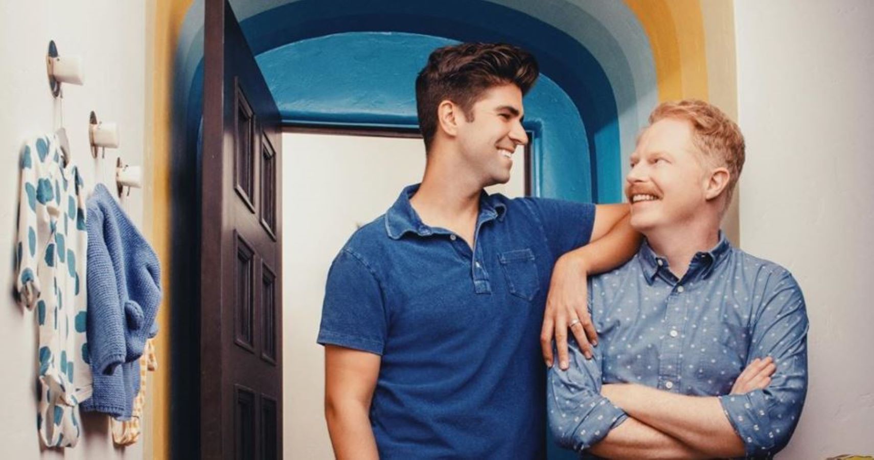 Jesse Tyler Ferguson & Husband Expecting Baby #2 - Who Is Jesse Tyler Ferguson’s Husband? Justin Mikita: Modern Family Off-Screen Romance