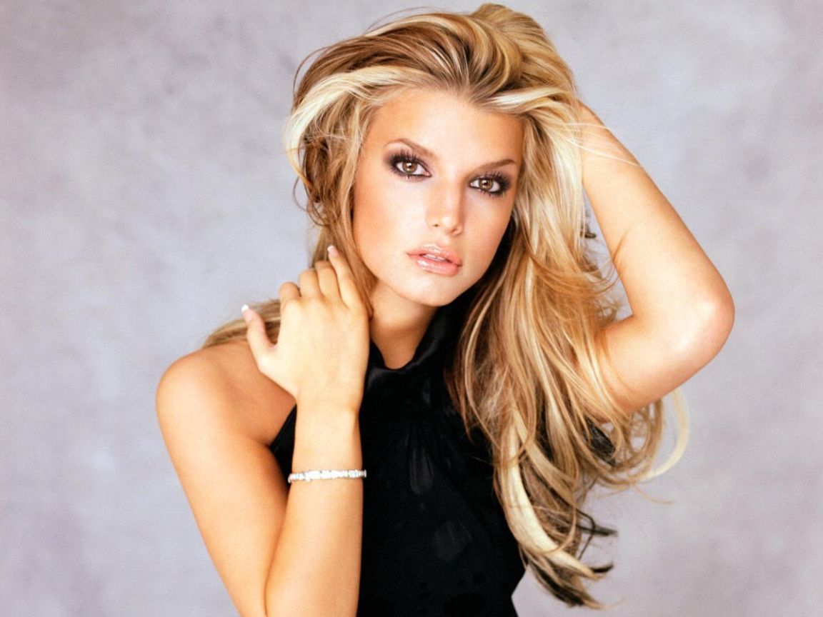 Jessica Simpson Net Worth 2025: Pop Star Turned Mogul