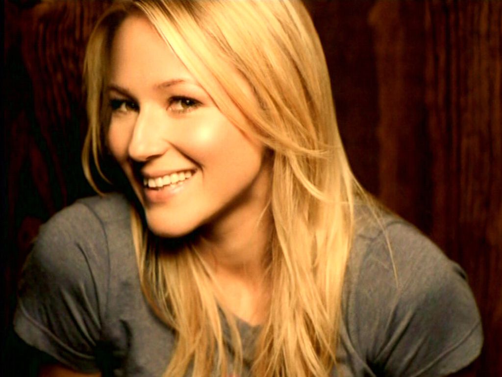 Jewel Kilcher Sexy Wallpaper Images - Jewel's Full Measurements: Height, Weight, Bust, And More (2025)