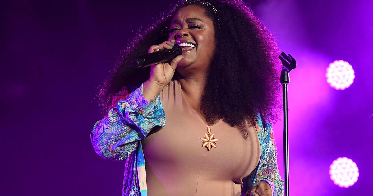 Jill Scott brings "Who is Jill Scott?" tour to Philadelphia - CBS - Jill Scott Brings Soul & Style: Sexy Photos That Wow
