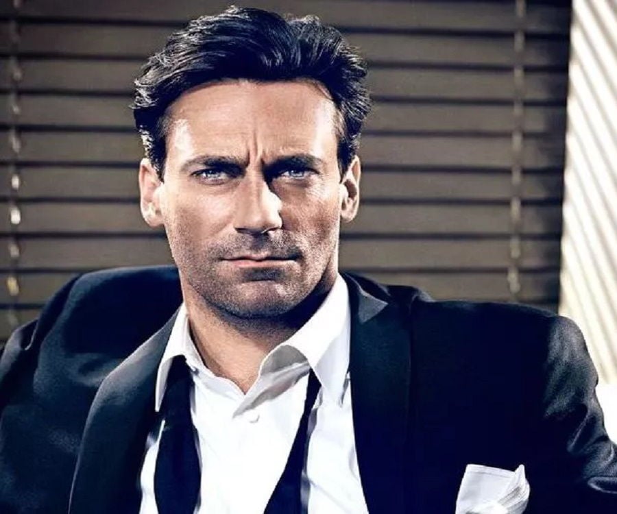 Jon Hamm Biography - Facts, Childhood, Family Life & Achievements - Jon Hamm Height: Is The Mad Men Star Really That Tall?