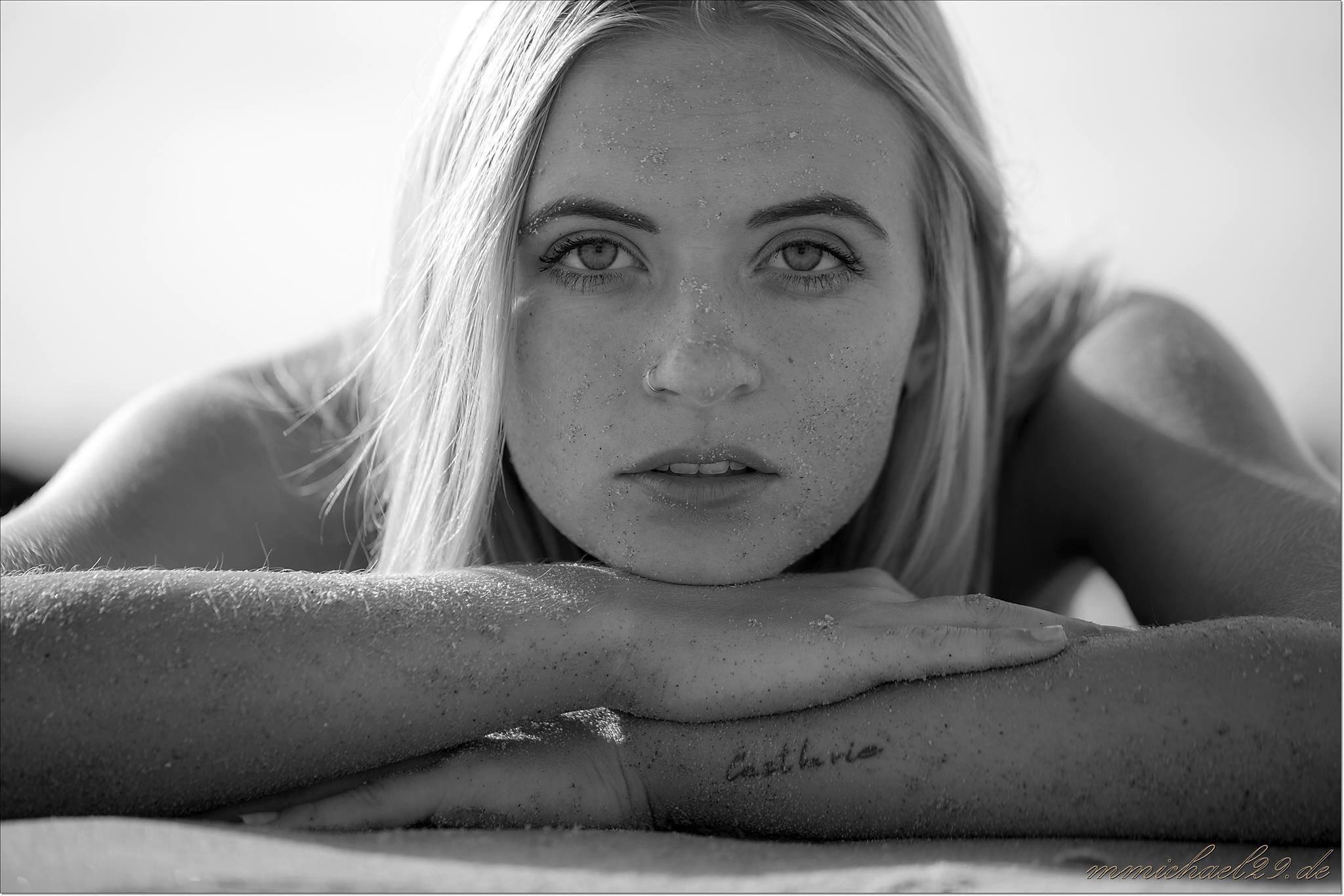 Julia | Scrolller - Julia Naziemkowska: Sexy Pics of the Polish Beauty Taking Over