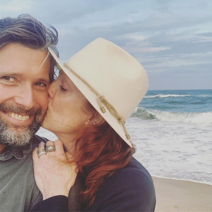 Julianne Moore Husband Age Difference - Julianne Moore’s Husband: Bart Freundlich, Her Director and Devoted Partner