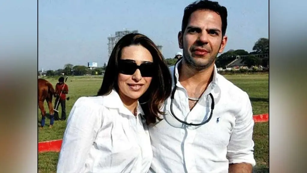 Karishma Kapoor Husband | 10 Beautiful Pictures | Reviewit.pk - Karishma Kapoor’s Husband: Sanjay Kapoor, the Bollywood Power Couple
