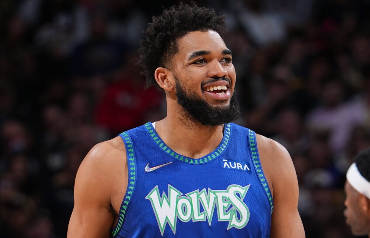 Karl-anthony Towns - How Old Is Karl-Anthony Towns? Timberwolves Star's Age & Stats