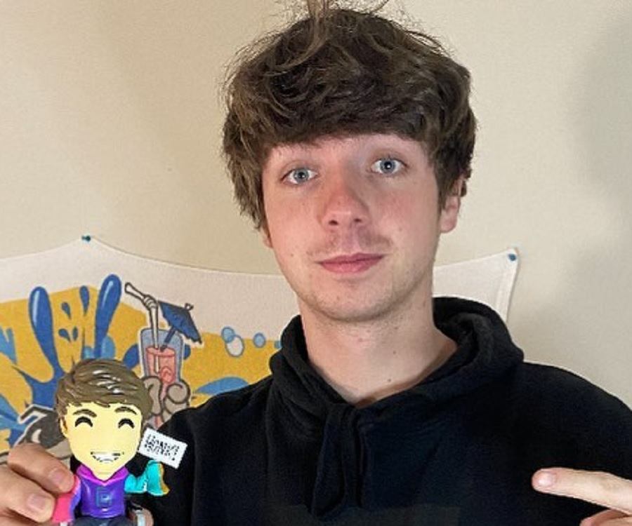 Karl Jacobs – Bio, Facts, Family Life, Career - How Tall Is Karl Jacobs: Social Media Star’s Charming Vibe
