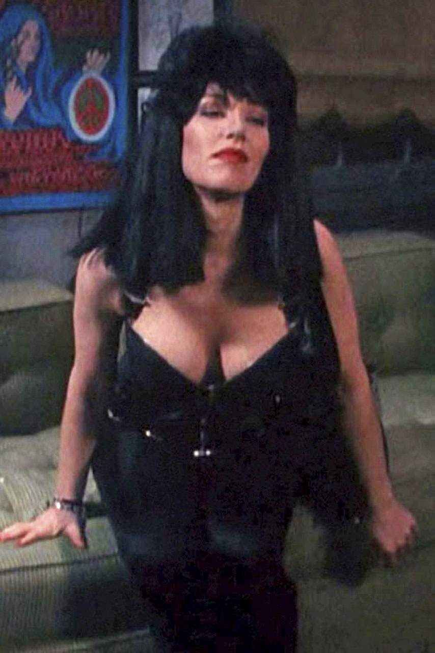 Katey Sagal - Katey Sagal’s Rock-Chic Style – Sons of Anarchy Star’s Fierce Looks