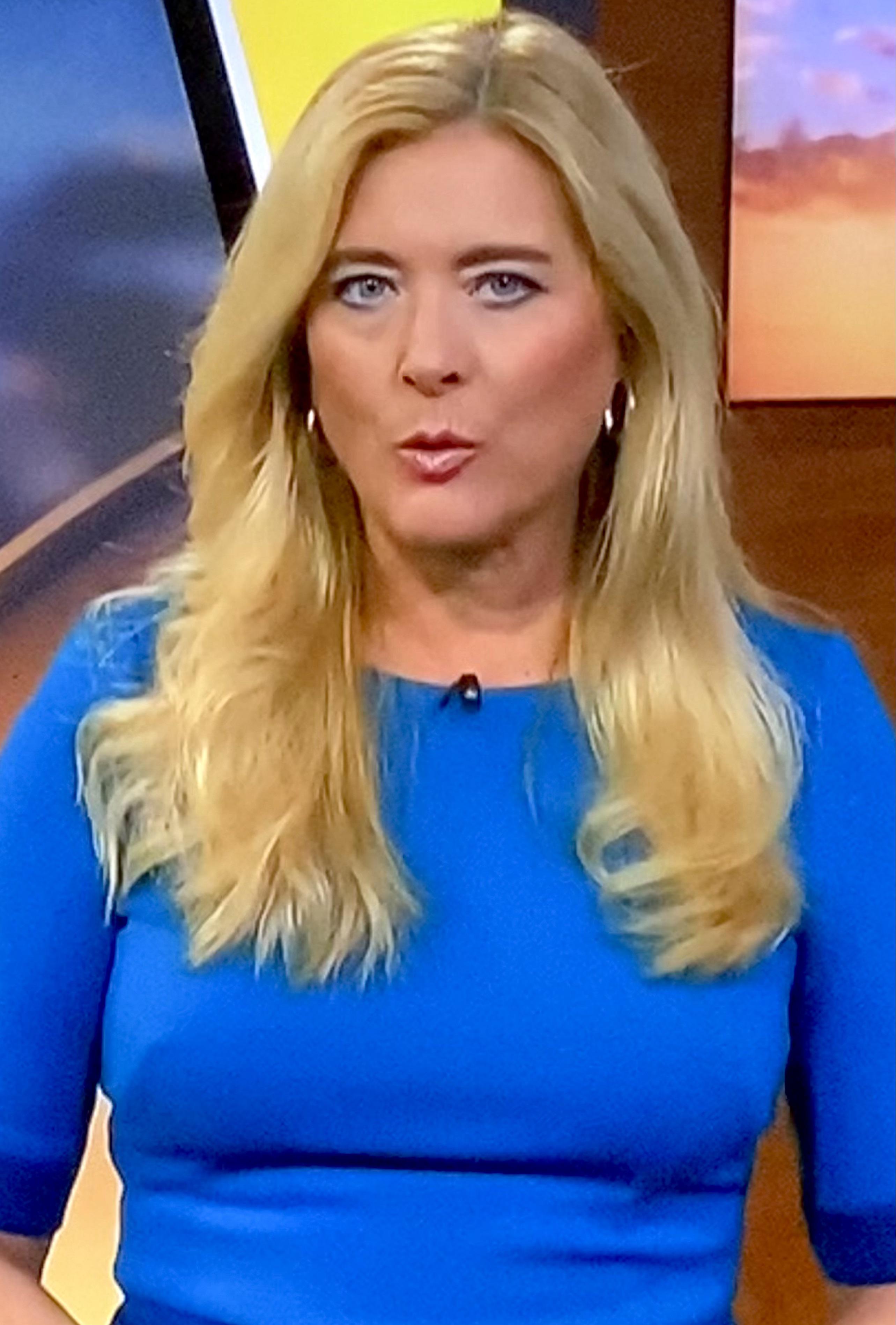 Kelly Cass : r/KellyCass - How Tall Is Kelly Cass? The Weather Channel Star’s Height