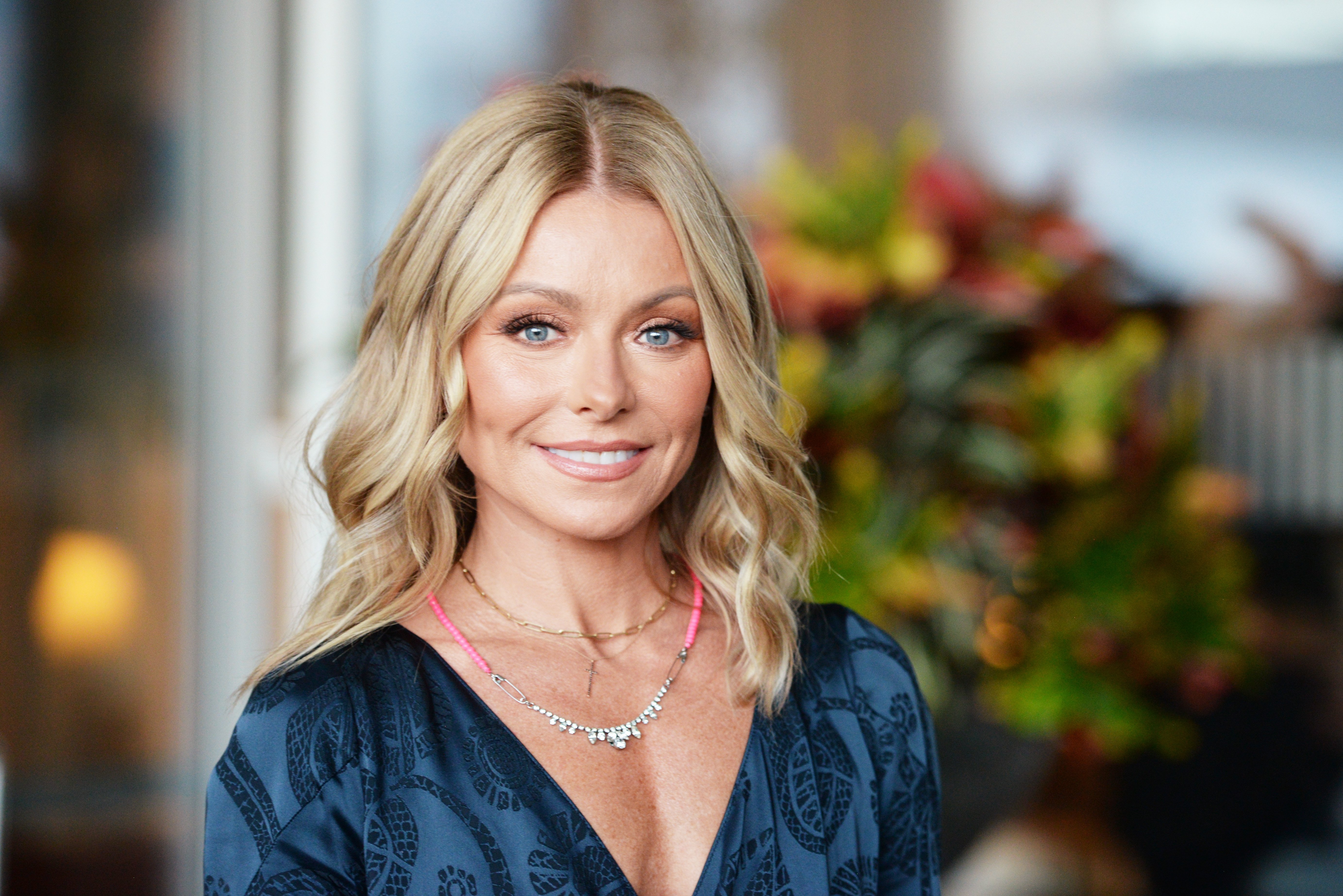 Kelly Ripa First Saw Mark Consuelos' Photo and Knew They Would Be - How Tall Is Kelly Ripa: Talk Show Host’s Dynamic Energy