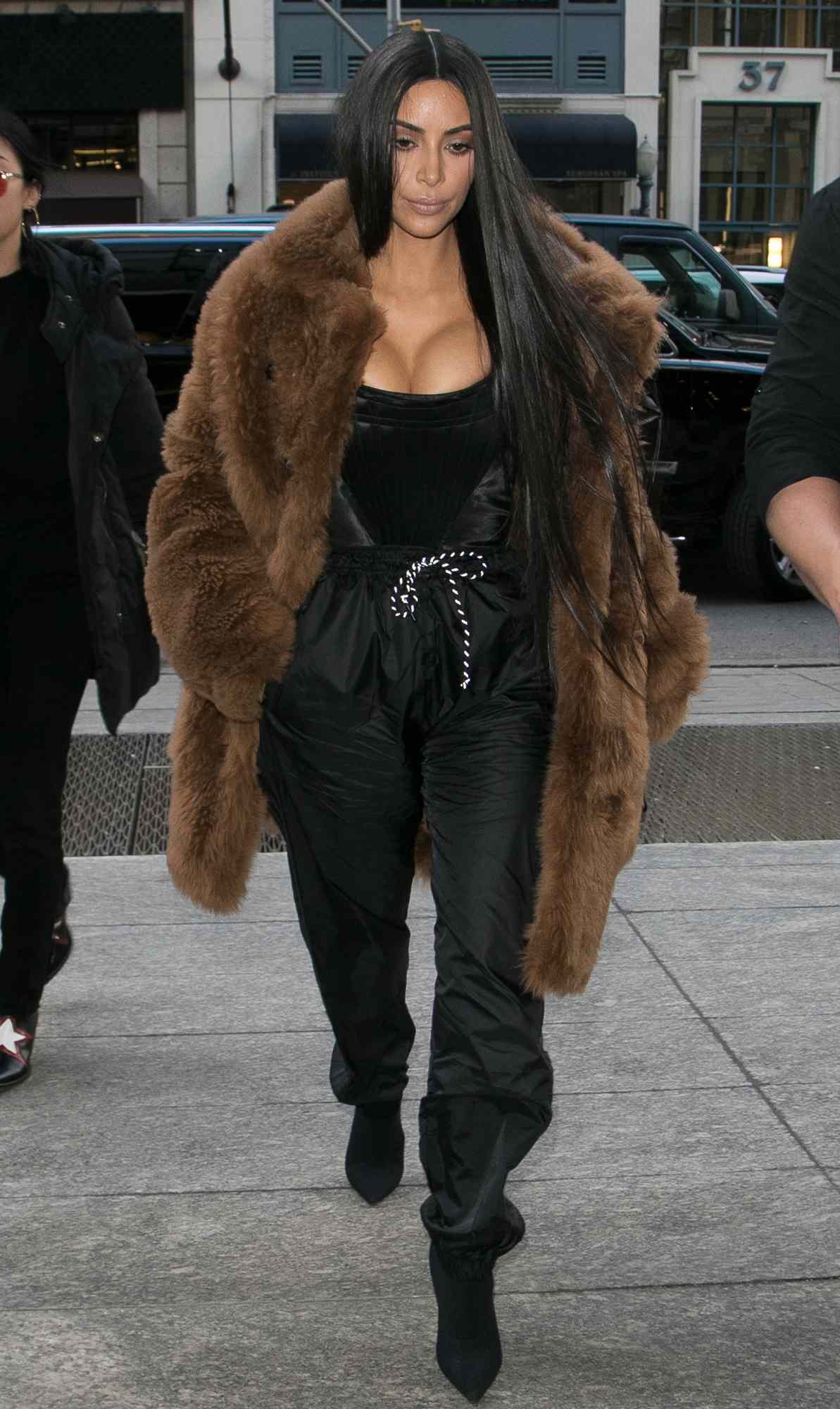 Kim Kardashian Outfits: Her Most Iconic Looks Yet - Kim Wayans Height – The Comedic Talent Stands Tall in Hollywood