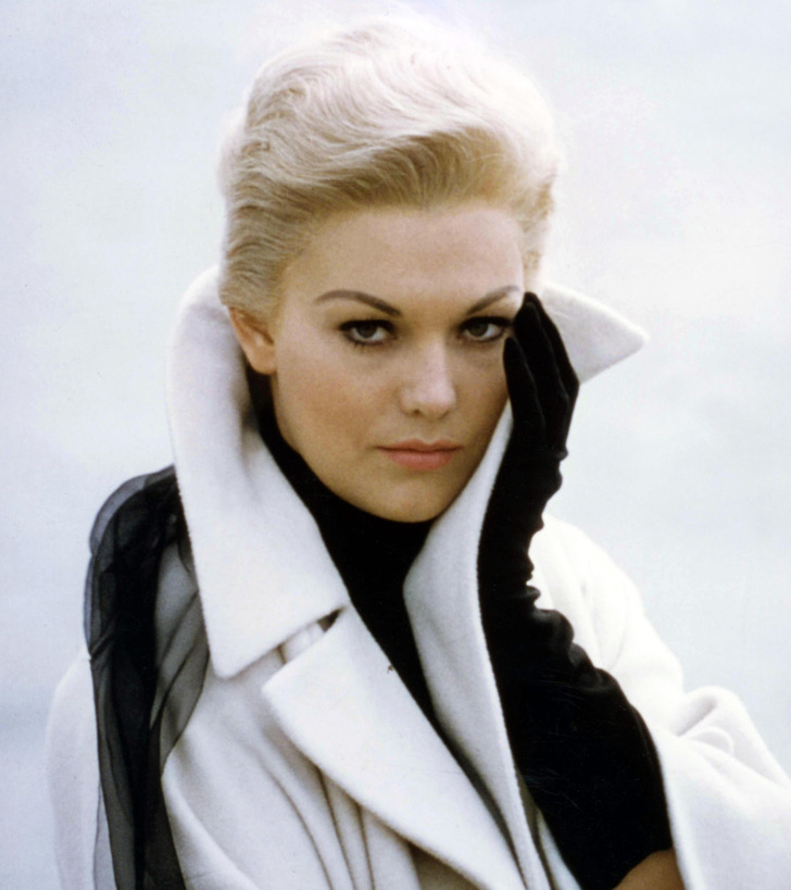 Kim Novak Is Turning 90, and She’s Sharing How She Wants to Be - How Tall Was Kim Novak? Classic Star's Elegance Measured