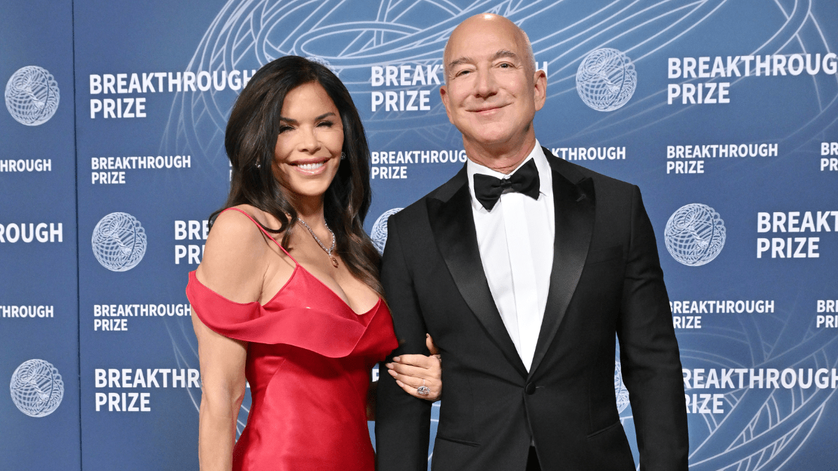 Lauren Sanchez’s Ex Invited to Her Wedding With Jeff Bezos, Claims - Who Is Jeff Bezos’ Ex-Wife? Meet MacKenzie Scott, Billionaire Philanthropist
