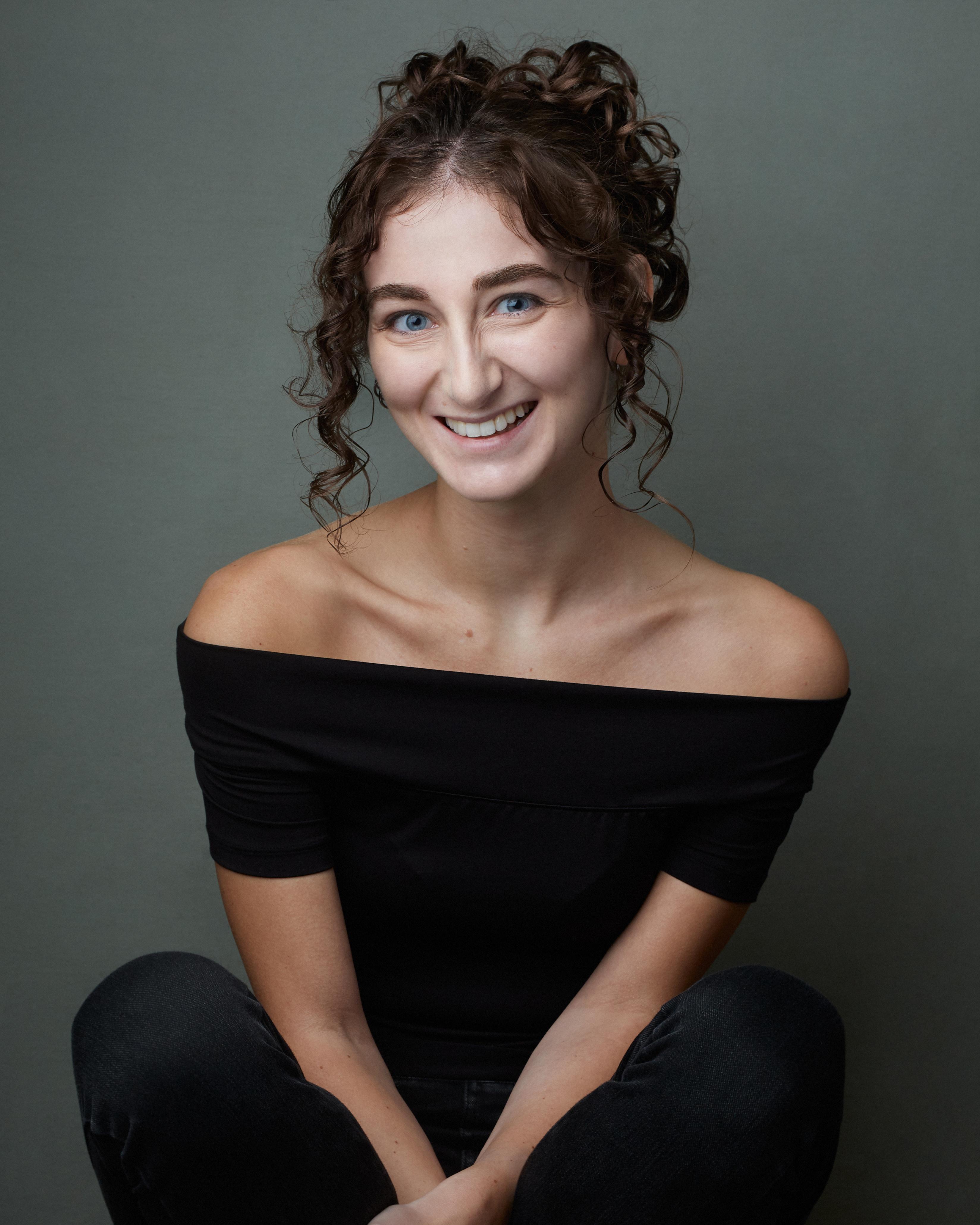Leah Rachel - Leah Conroy: Sexy Pics of the Rising Star on Social Media