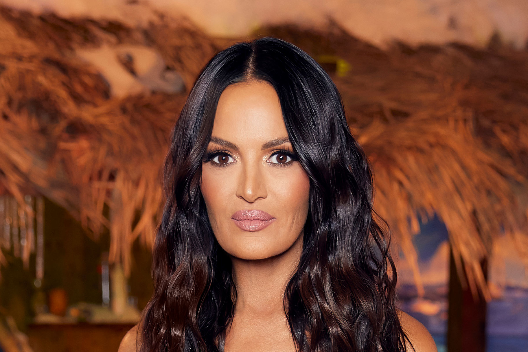 Lisa Barlow's Bangs, New Hairstyle: Photos, Details - Lisa Barlow Net Worth: RHOSLC Star's Business Breakdown