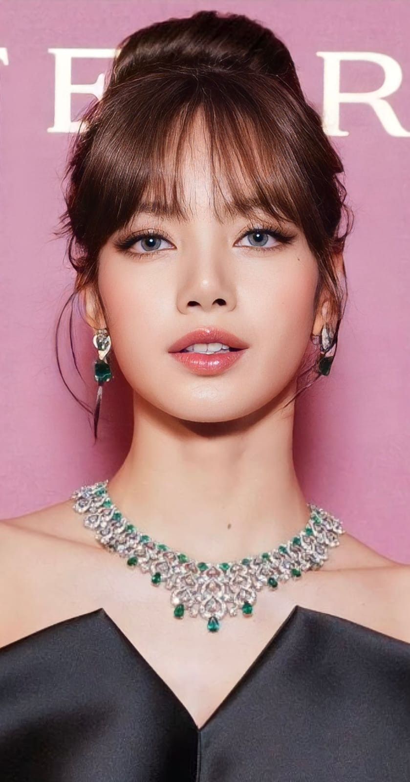 Lisa From Blackpink Is Bvlgaris New Global Ambassador - How Tall Is Lisa Barlow: Real Housewives of Salt Lake City Star’s Stats