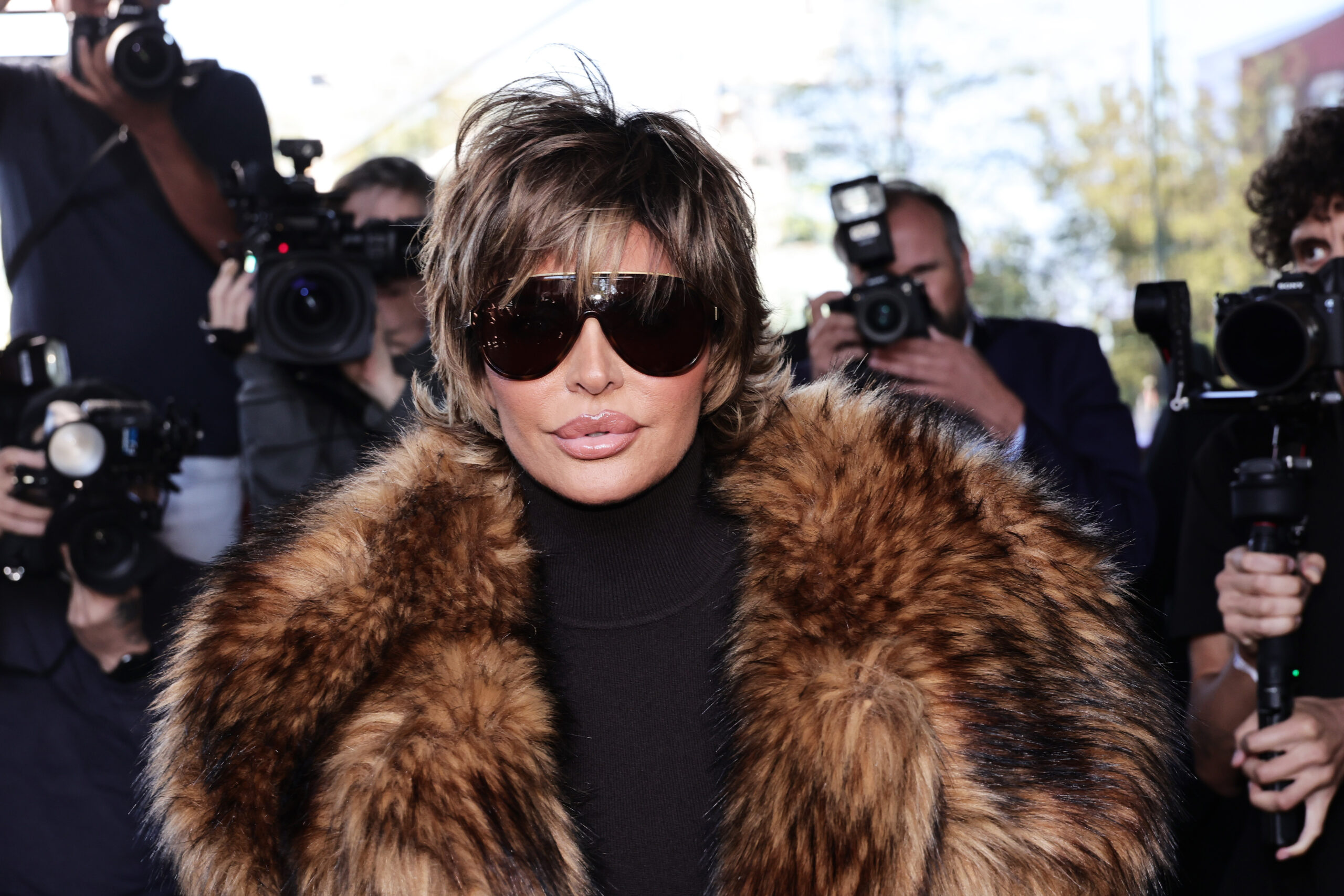 Lisa Rinna Net Worth 2023: What Is The "RHOBH" Star Worth? - Lisa Rinna Net Worth: Soap Star, RHOBH, And Business Boss