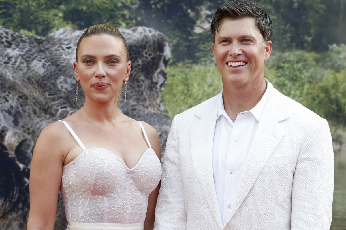 Look: Scarlett Johansson, Colin Jost step out at 'Jurassic World - How Tall Is Colin Jost? SNL Star’s Height Compared to Scarlett