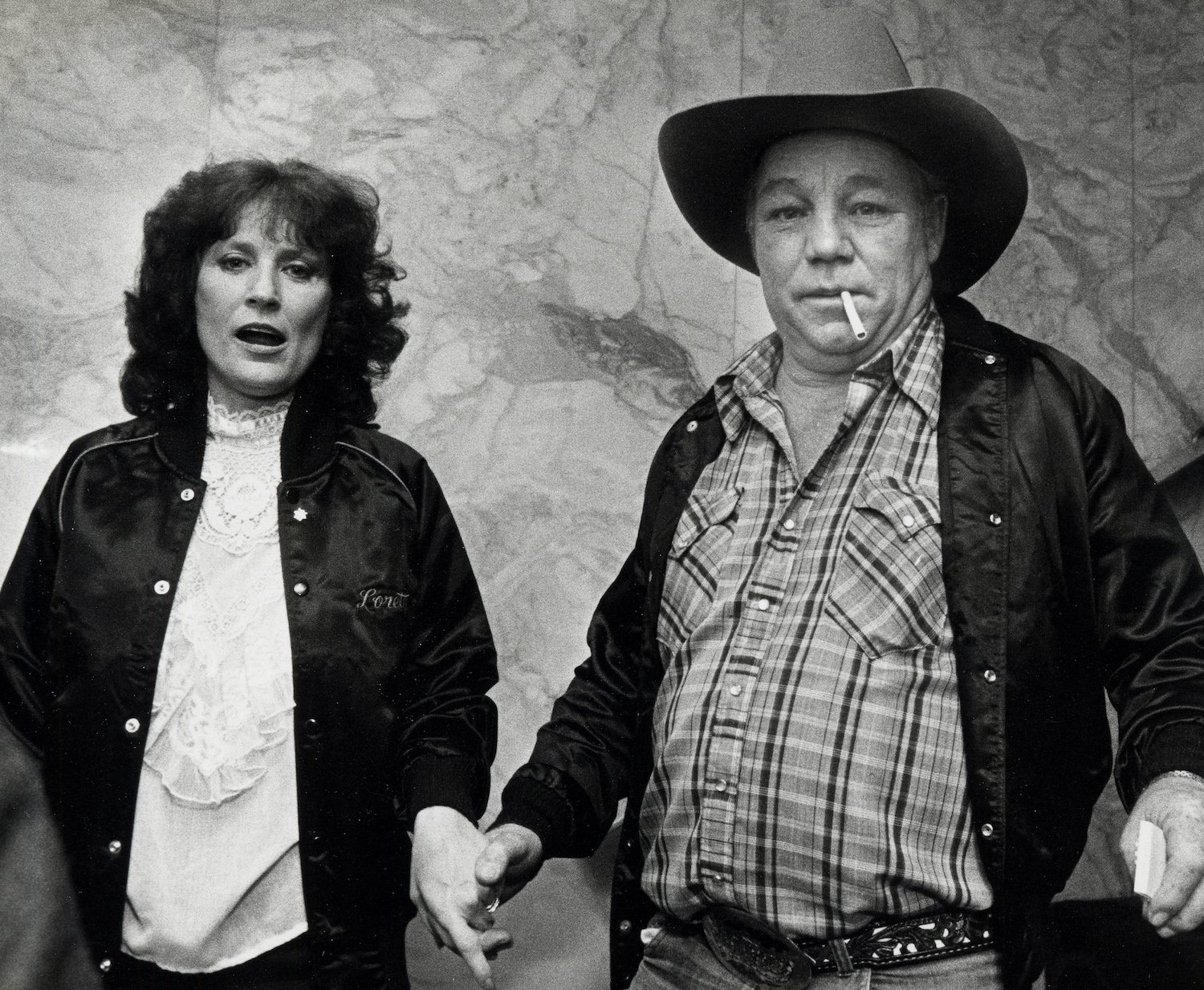 Loretta Lynn's Husband: Inside Her Marriage to Oliver Lynn - How Old Was Loretta Lynn When She Got Married? Early Life Facts