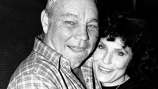 Loretta Lynn’s Husband Oliver: Learn About Their 50 Year Marriage - How Old Was Loretta Lynn When She Got Married? Early Life Facts