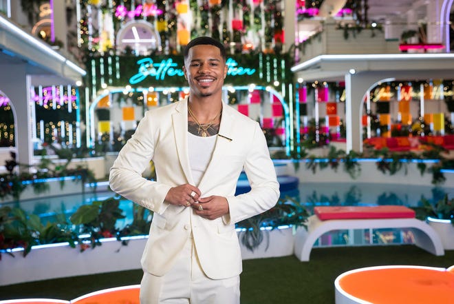 'Love Island USA' 2025 cast: See Yulissa, Chelley, Huda, more - How Tall Is Austin from Love Island: Reality Star’s Charming Stats
