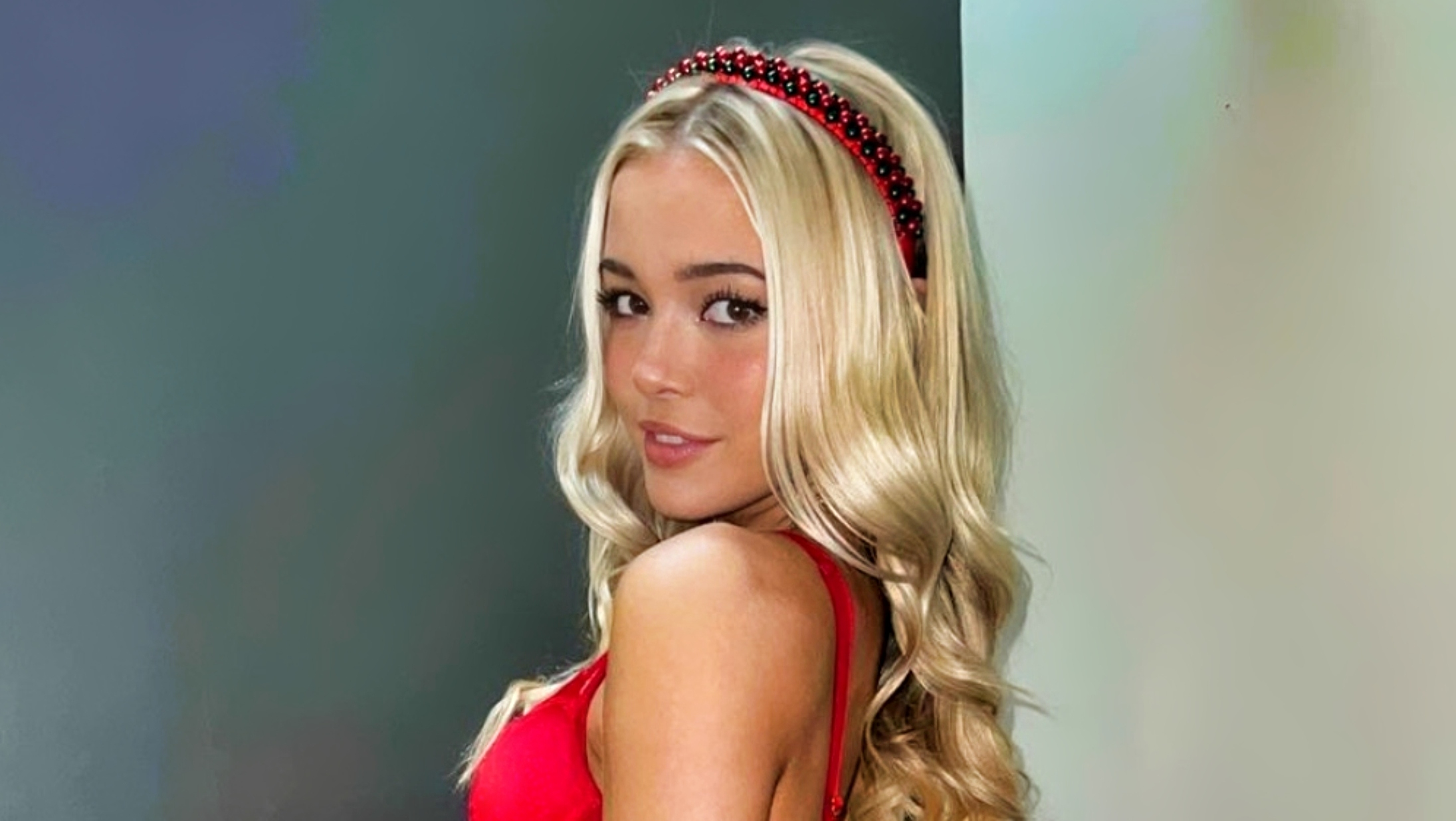LSU Gymnast Olivia Dunne Stuns In Christmas Outfit On Instagram - Eleanor Wood: Sexy Pics of the TikTok Star with a Playful Edge