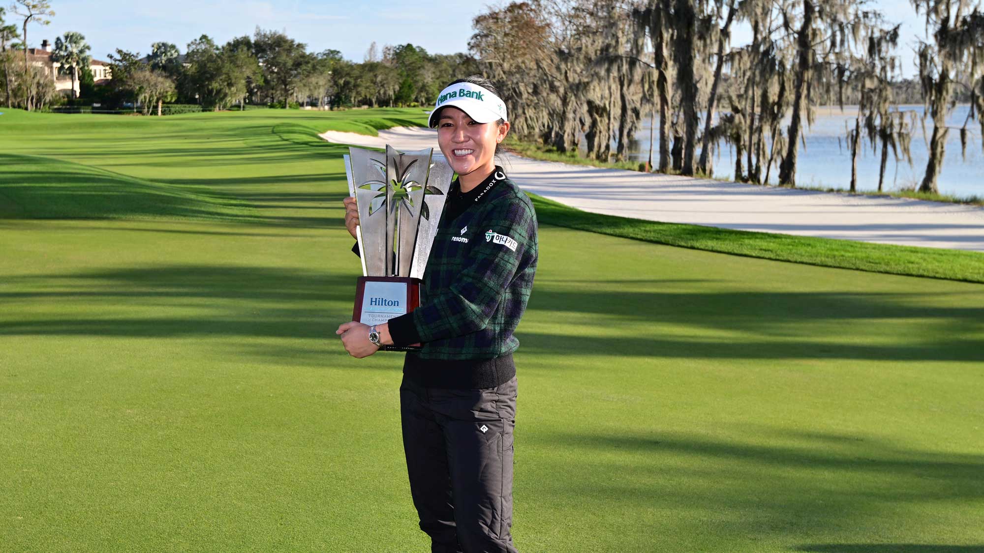 Lydia Ko gets a new year off to the right start by winning LPGA Tour - Lydia Fowler MUA: Sexy Pics of the Talented Makeup Artist